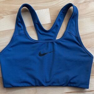 Nike Women's Deep Blue Sports Bra size Medium like new